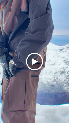 Customer video review of Men's Brown & Black Recycled Contrast Panel Insulated Snow Jacket