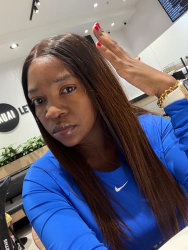 Customer photo review of Vietnamese Super Double Drawn Bone Straight 5x5 Glueless Closure Ombre Chocolate Brown Wig