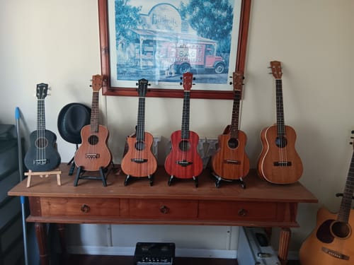Customer photo review of KA-BE/LH Kala Satin Mahogany Baritone Left-Handed Ukulele with UK-300TR EQ Preamp Aquila Super Nylgut Strings Satin Finish Baritone Ukulele Australia