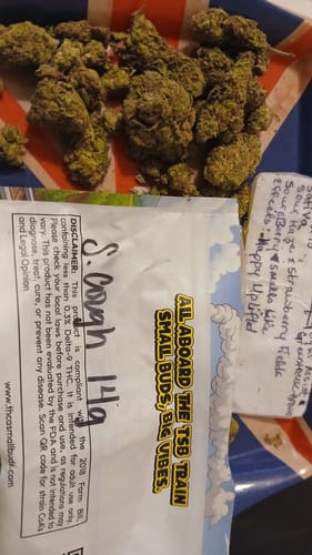 Customer photo review of Strawberry Cough THCA Flower