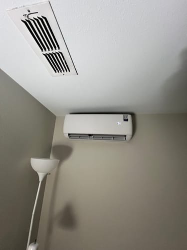 Customer photo review of DELLA Motto Series 9100 BTU 20.5 SEER2 Mini Split Heat Pump AC - Up to 400 Sq.Ft.