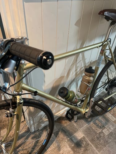 Customer photo review of Nitto Aluminium Handlebar Plugs - MTB 22.2mm