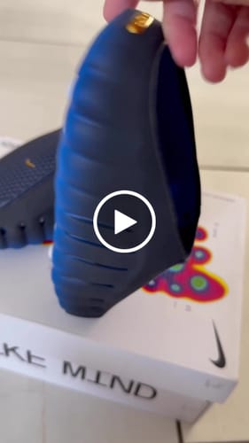 Avis vidéo d'un client sur Nike Mind 001 - Bleu Noirci