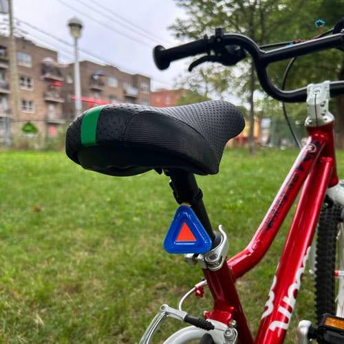 Customer photo review of Blue Lug Reflective Triangle (Mini)