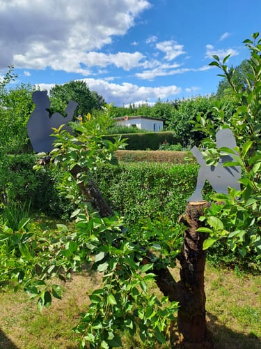 Customer photo review of Gartenstecker Lesende Frau