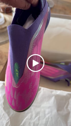 Avis vidéo d'un client sur Adidas F50 Laceless Lamine Yamal 2 - Violet/Rose/Jaune Fluo