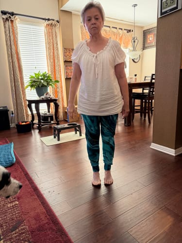 Customer photo review of Comfee Joggers