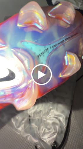Avis vidéo d'un client sur Nike Mercurial Vapor 17 Elite FG Scorpion - Bleu/Rouge/Argenté