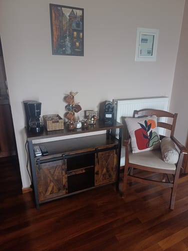 Customer photo review of Μπουφές Ντουλάπι Κονσόλα Έπιπλο Τηλεόρασης με 2 συρόμενες πόρτες Βιομηχανικό για σαλόνι Διάφορα Χρώματα