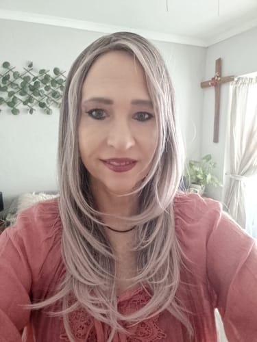 Customer photo review of JBEXTENSION 21 Inches Natural Style Smog Pink Wig with Bangs LUCIA SMOG PINK