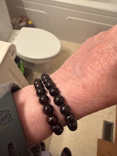 Customer photo review of Selavra Garnet Bracelet