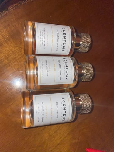 Customer photo review of Limited Time Only: Buy 1 Get 2 FREE 50ml Perfume Bundle