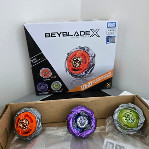 Customer photo review of Takara Tomy Beyblade X UX-21 Hells Nether Deck Set