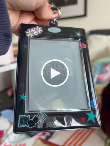 Customer video review of 【Pre-Order】Alien Stage - Find Your Plus One - Locker Style Card Holder