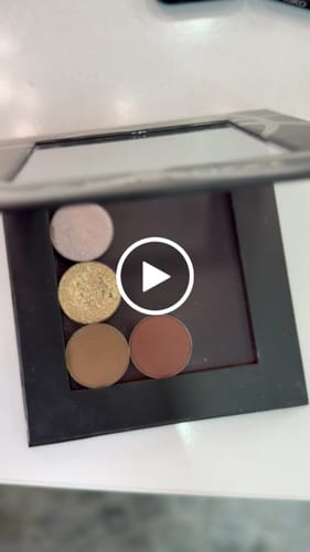 Customer video review of Artist magnetna mini paleta za senke