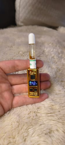 Customer photo review of Mini Plug 510 Cart Battery with Built-in USB-C Cable, Adjustable Voltage, LED Display