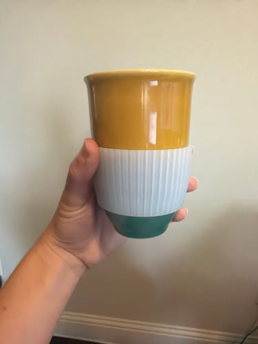 Customer photo review of Clear Lid and Sleeve for 12oz cup