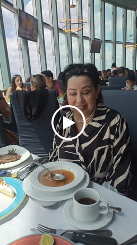 Customer video review of Brunch