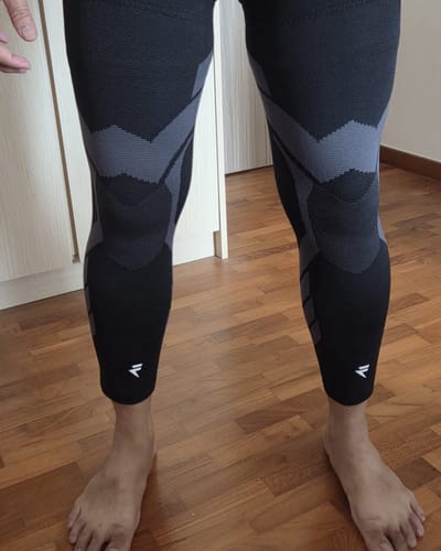 Customer photo review of Compression Sleeves V2 for Knees and Legs