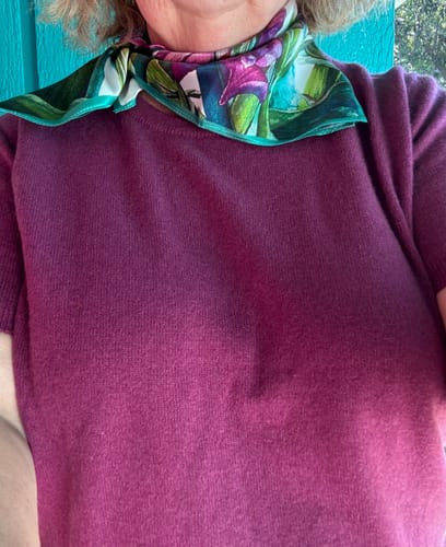 Customer photo review of Brand New Mulberry Purple Cashmere Crew Neck T-Shirt Large UK 16-18