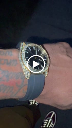 Customer video review of 4.64CTW Moissanite Aura Gold Watch Black Rubber
