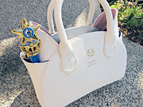 Customer photo review of Black/White Sailor Moon Luna/Artemis Hand Bag SP165984