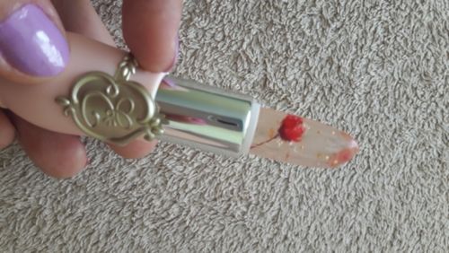Customer photo review of Flower Lipstick - Magic Color Change - Offer