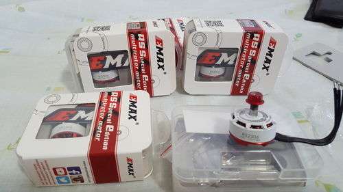 Customer photo review of Emax RS2306 2750KV/2400KV Brushless Motor for FPV Racing (White Edition)
