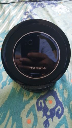 Customer photo review of Qi Fast Wireless Charger (iPhone & Samsung)