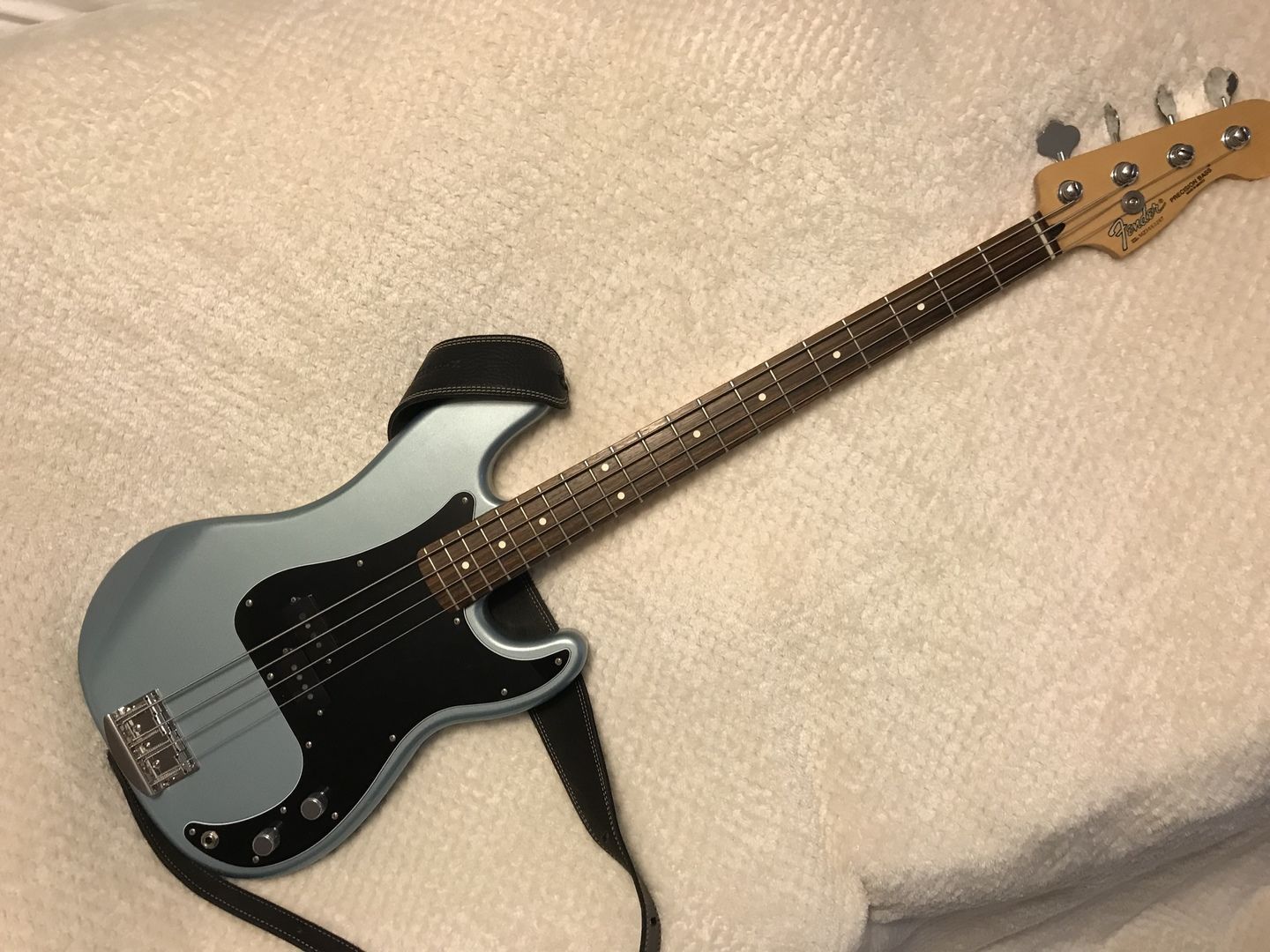 Customer photo review of HB7 Bass Tuning Machine