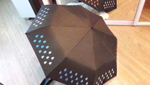 Customer photo review of Water Sensitive Color Changing Umbrella