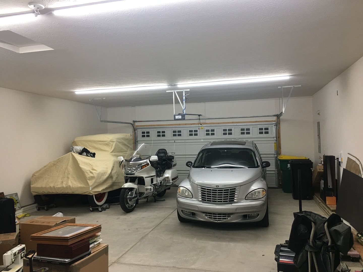 Customer photo review of T8 8ft V shape LED tube 60w Integrated 5000k Clear