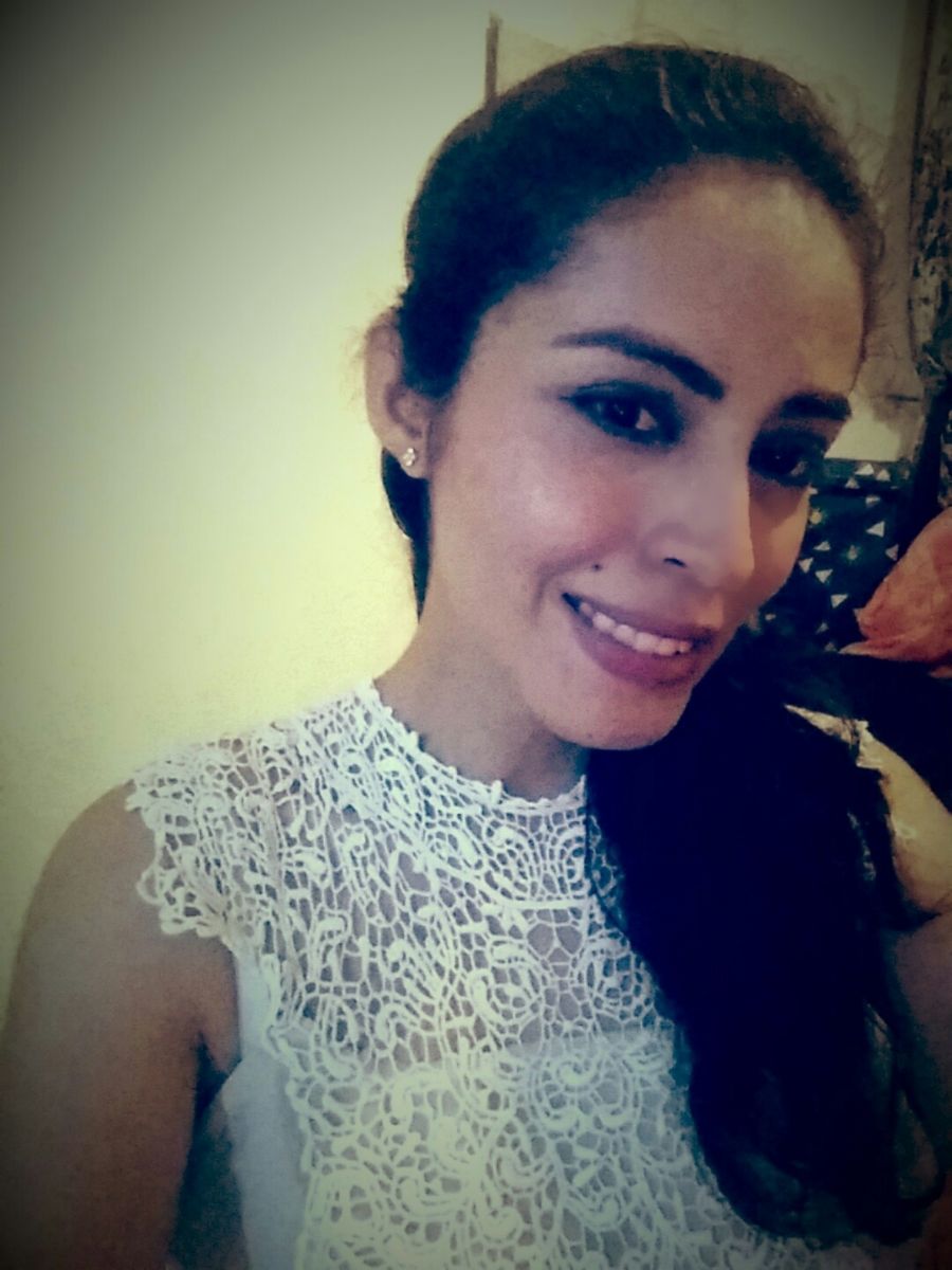 Customer photo review of Maquillaje Líquido 01