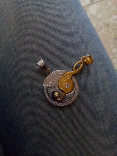 Customer photo review of 2-Piece Music Necklace for Couples
