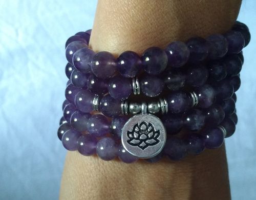 Customer photo review of Bracelet ou collier Mâlâ "Lotus" en Améthyste