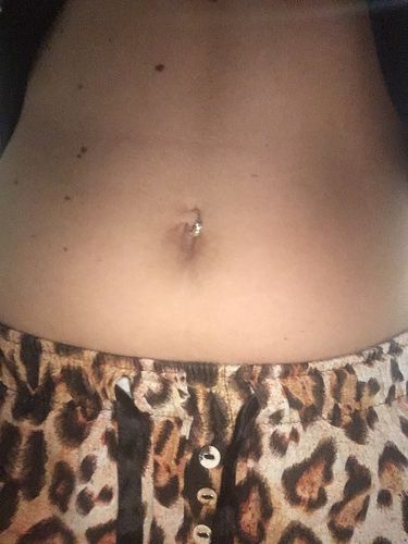 Customer photo review of TummyToys® Classic Silver CZ Sleeper Belly Ring