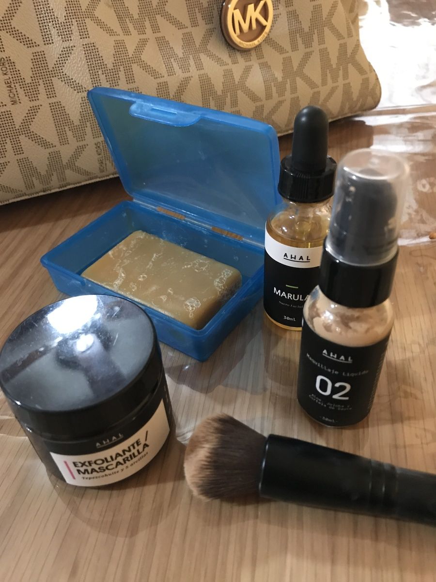Customer photo review of Jabón Limpieza Facial de Leche de Cabra