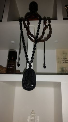Kundenbewertung mit Foto zu Schwarze Buddha Obsidian Halskette Anhänger Schutzkette Amulett [Gratis Versand]