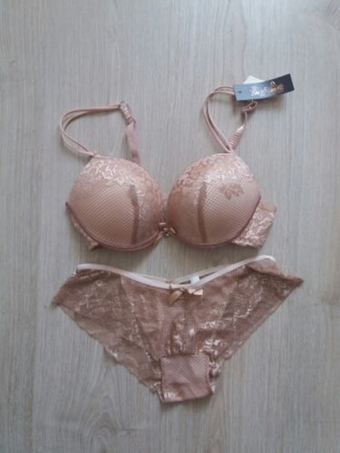 Customer photo review of Enssemble soutien-gorge push-up + culotte