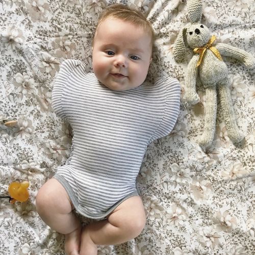 Oohbubs Legs Out Swaddle