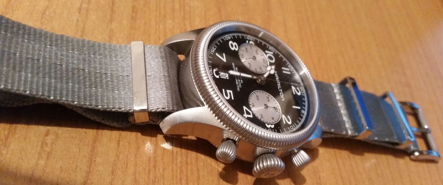 Customer photo review of AlphaShark Slim - Silver Lining