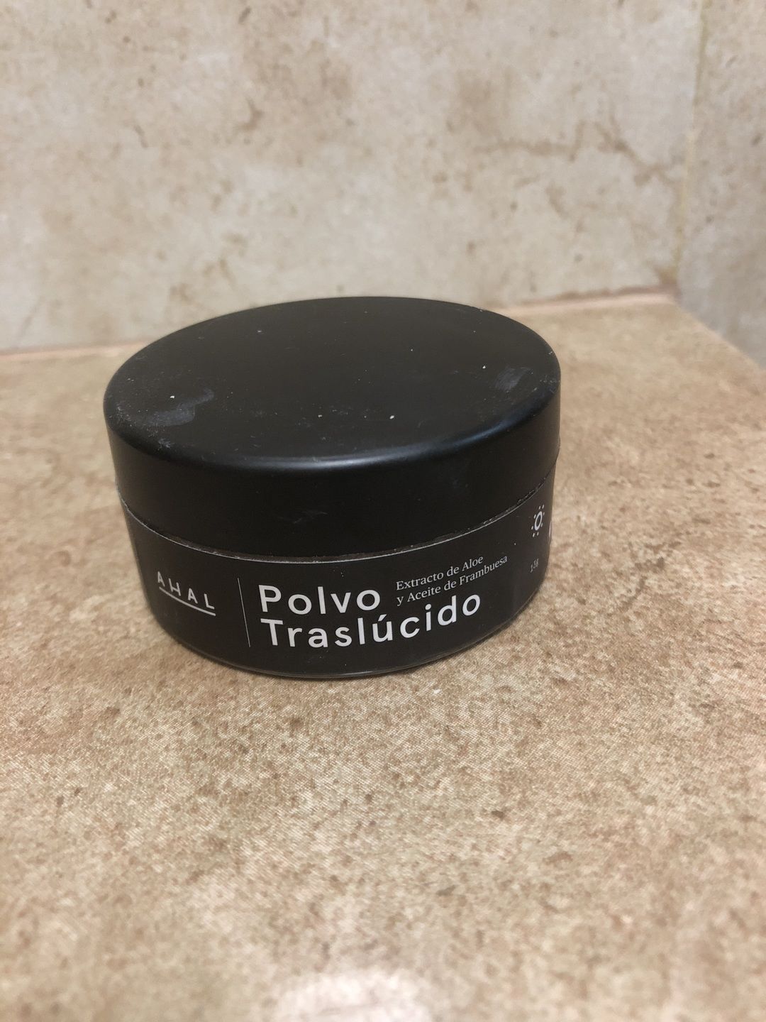 Customer photo review of Polvo traslúcido con Extracto de Aloe y Aceite de Frambuesa