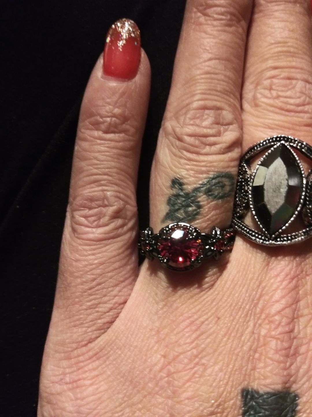Customer photo review of Flower Ruby Black Gold Ring