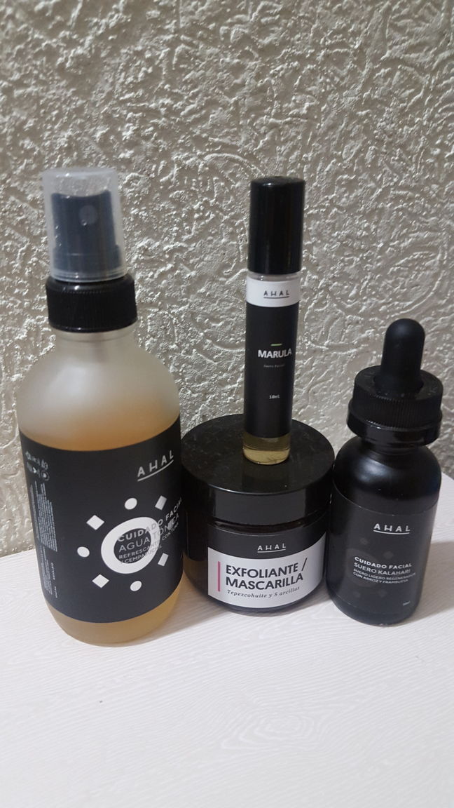 Customer photo review of Agua Tónica Refrescante con Tuna y Cempasúchil