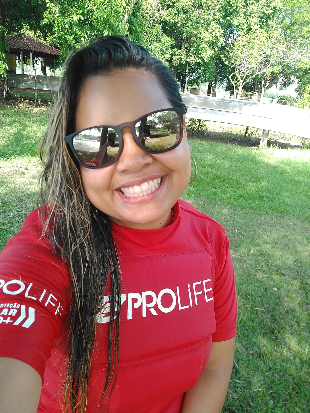 Customer photo review of Camisa Flutuadora Floater