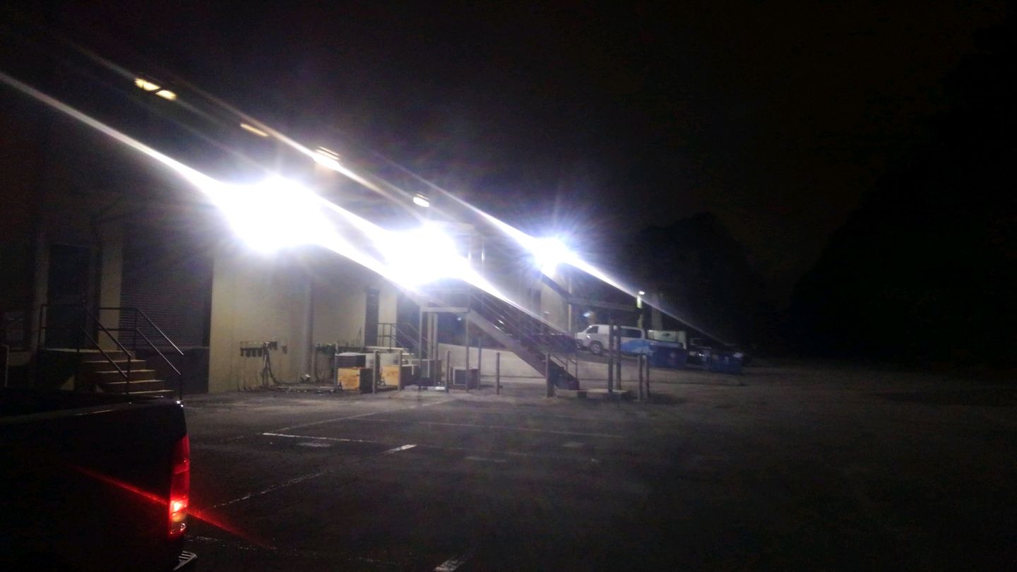 Customer photo review of 150W LED Flood Light, 5700K, AC100-277V, Bronze