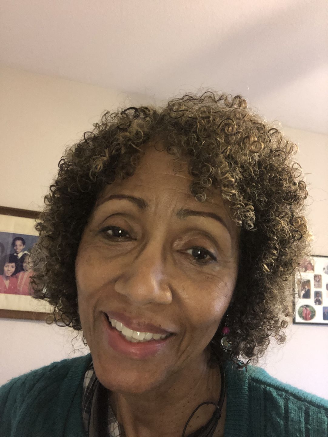 Customer photo review of Defining Flaxseed Gel for Curly Hair with Organic Argan Oil for Softening and Lemon Creme Fragrance