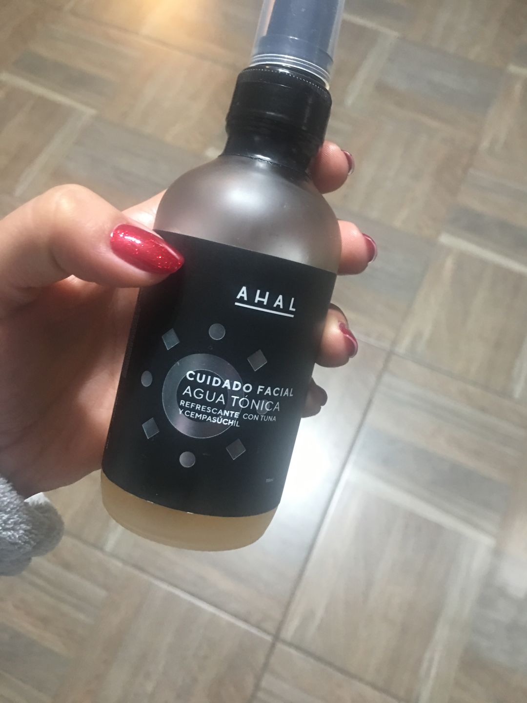 Customer photo review of Agua Tónica Refrescante con Tuna y Cempasúchil