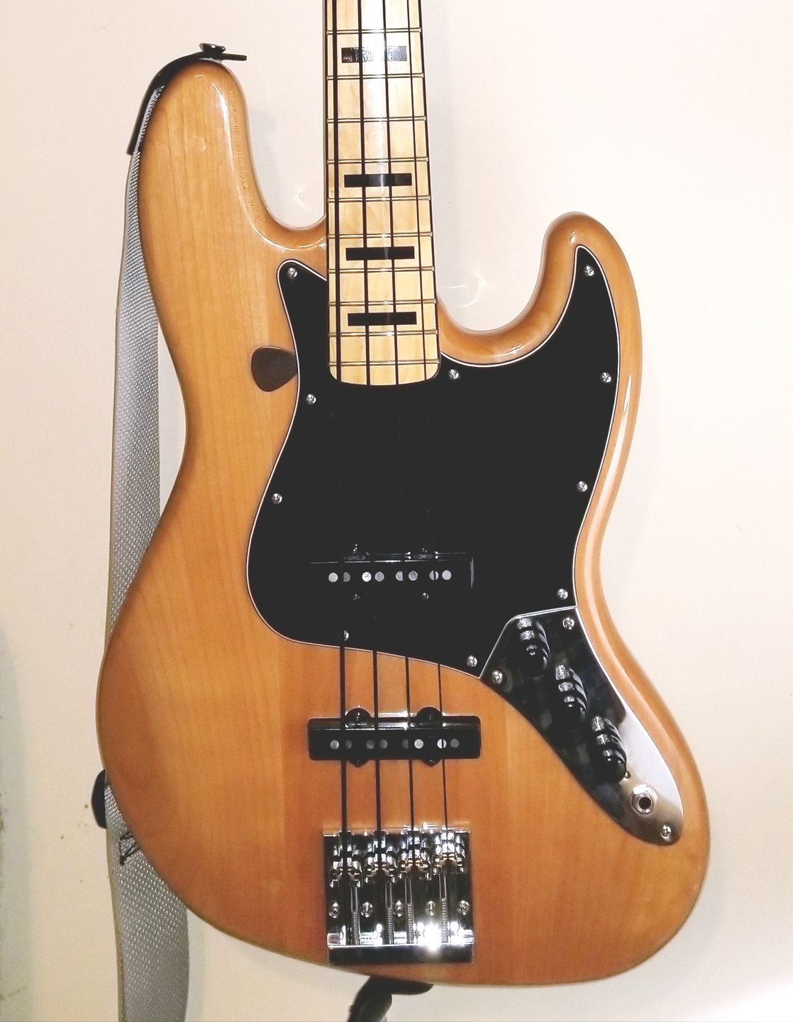 Customer photo review of 4 String KickAss™ Bass Bridge