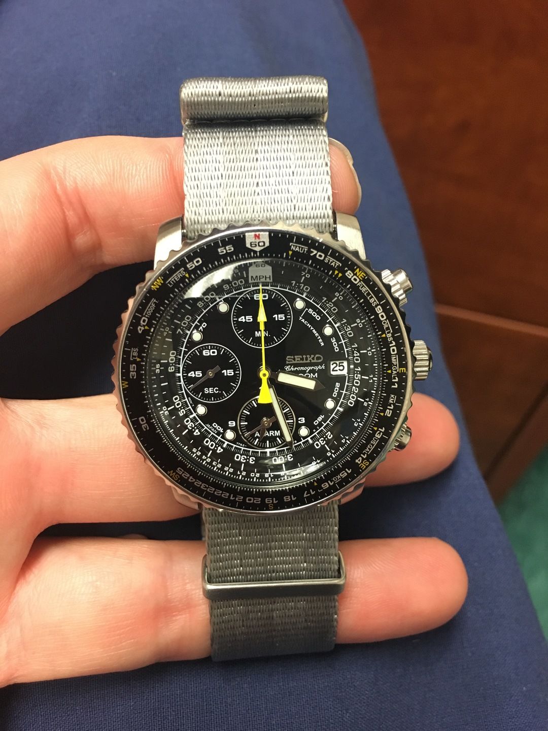 Customer photo review of AlphaShark Slim - Silver Lining